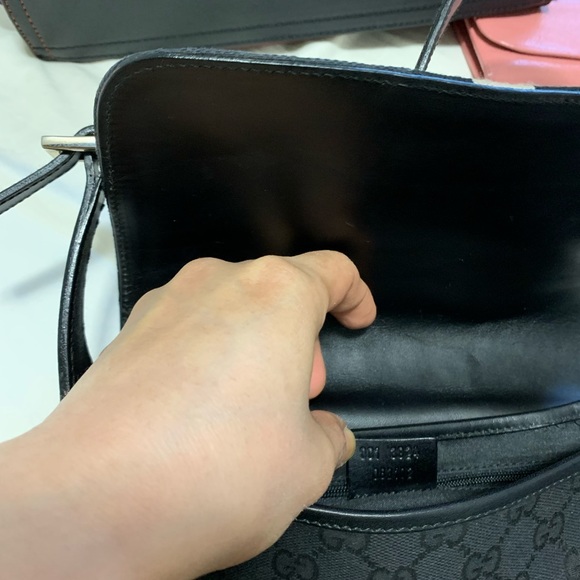 SOLD!!! Good Condition Gucci Small Bag - Picture 4 of 4